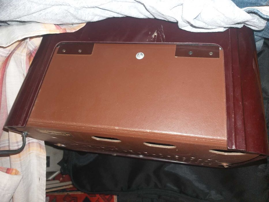 Aparat de radio vechi, de colectie Philips, Philetta