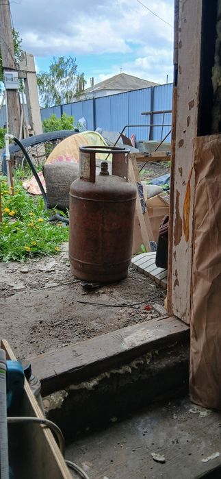 Продам газ балон