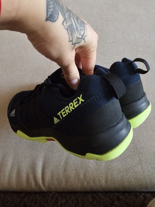Детски маратонки Adidas Terrex