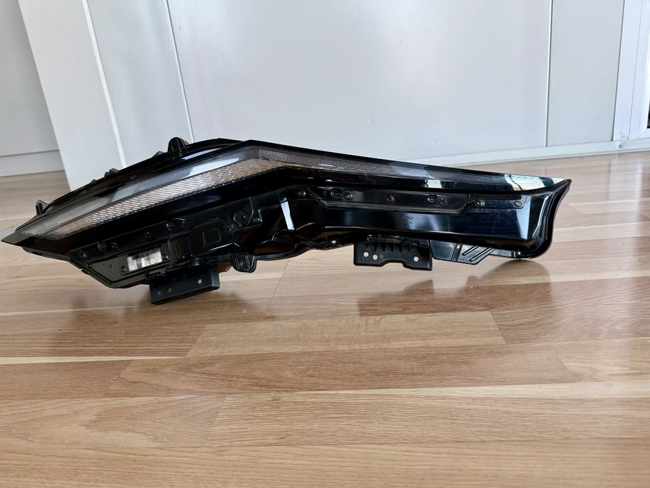 Nissan Ariya LED W5752 ляв 21+