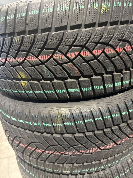 Set 225/40/18 iarna M+S goodyear 6mm