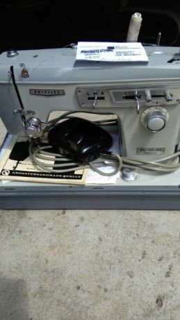 Masina de cusut Pfaff