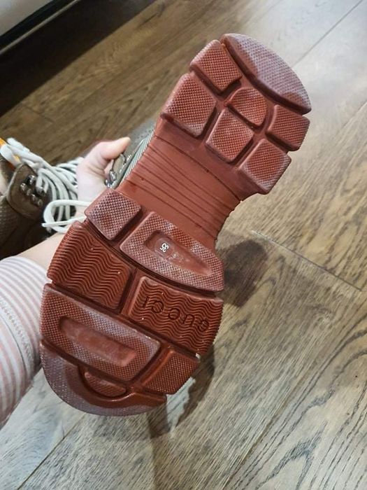 Ghete Gucci marime 35 o purtare