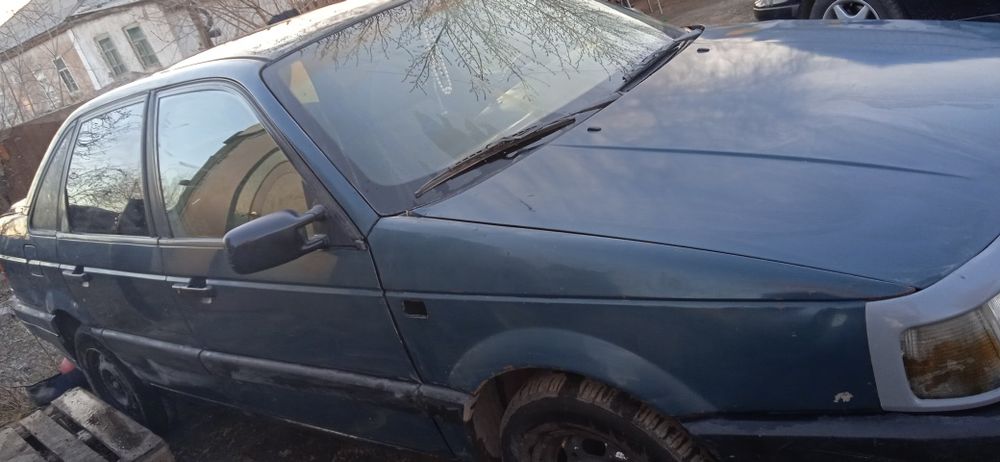 Фольксваген Пассат 1990