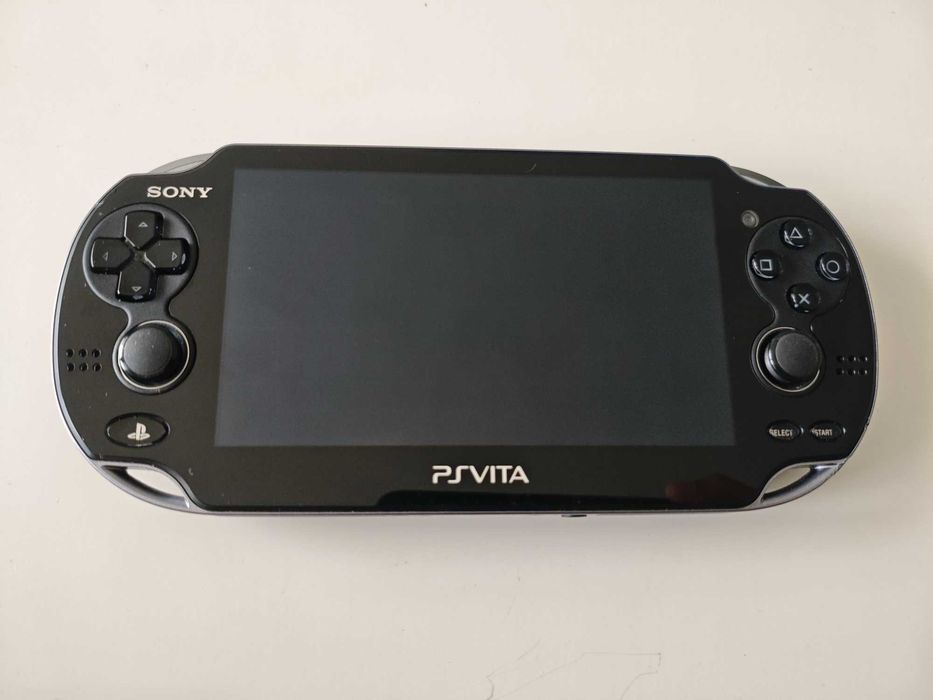 Sony PS Vita - качени много игри - Playstation Vita