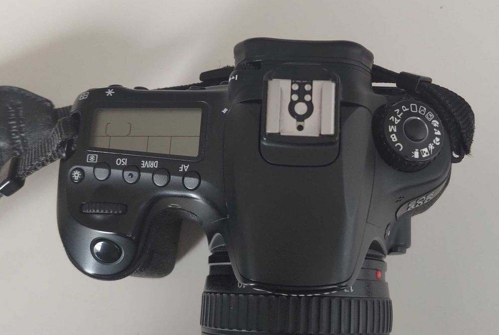 Фотоапарат - Canon EOS 60D