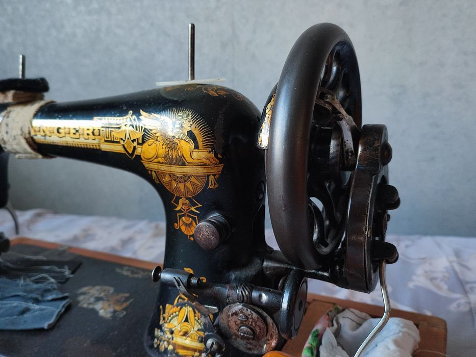 Ручная швейная машинка SINGER