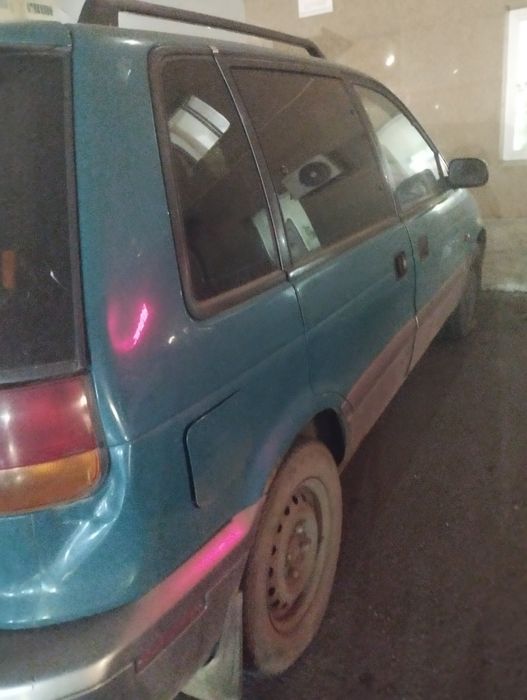 Митсубиси спейс вагон