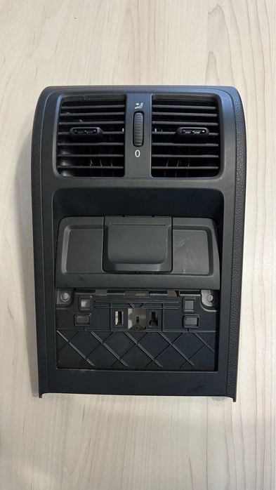 Grila cotiera spate cu bricheta VW Passat CC