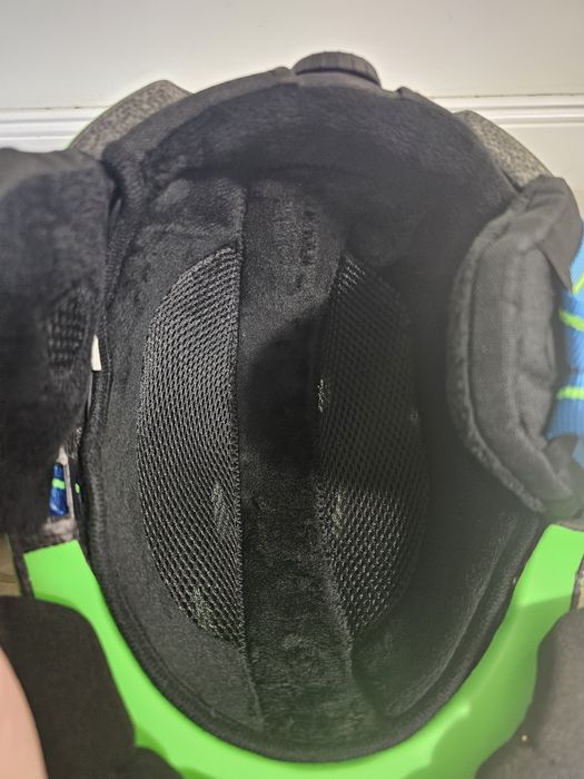 Casca schi  marimea S
Fol