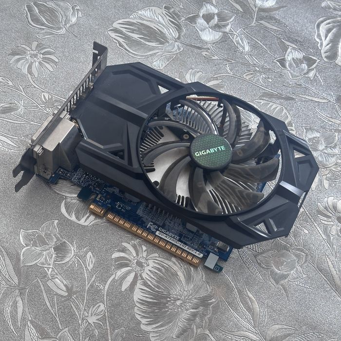 Продам видеокарту GTX 750 TI