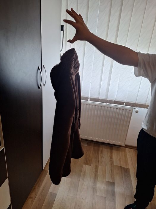 Vand Cojoc Zara mărime S, femei