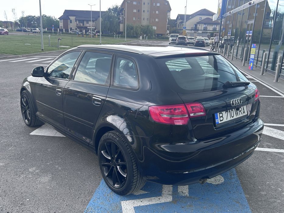 Audi A3 2011 1.6 L diesel S-Tronic automat 7+1 trepte dublu climatronic navigatie mare color dedicata bluetooth audio variante +/-