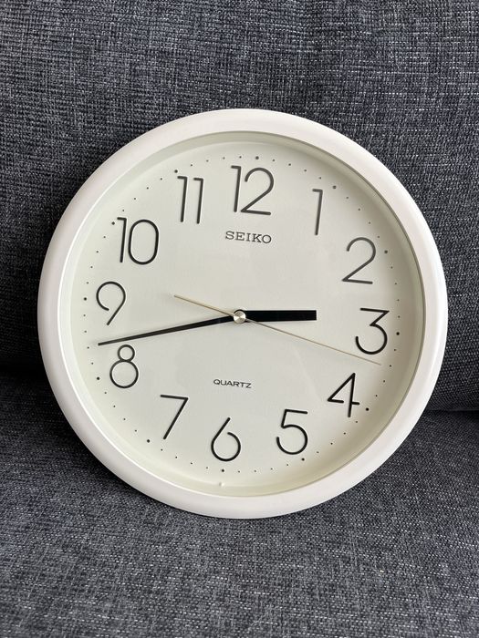 SEIKO стенен часовник
