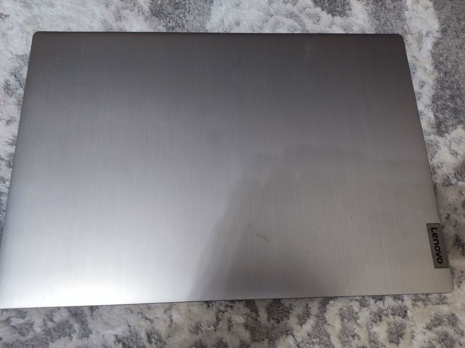 Lenovo ноутбук..