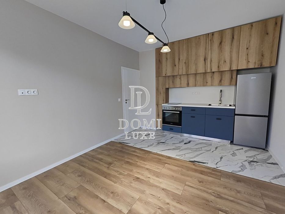 Продава се Тристаен апартамент в София, Борово - 90 кв.м за 2456 €/кв.м - Снимка #1