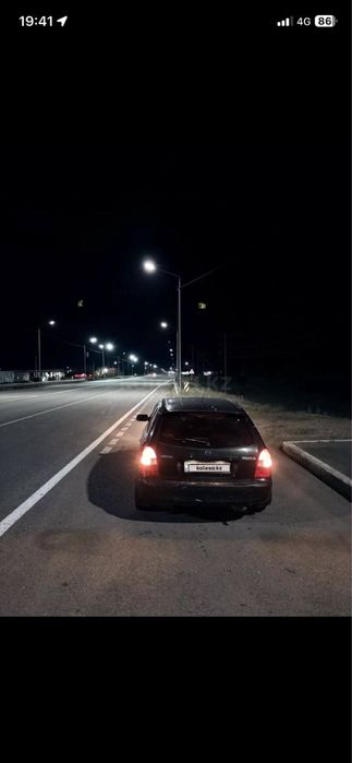 Продам машину Mazda 323 F