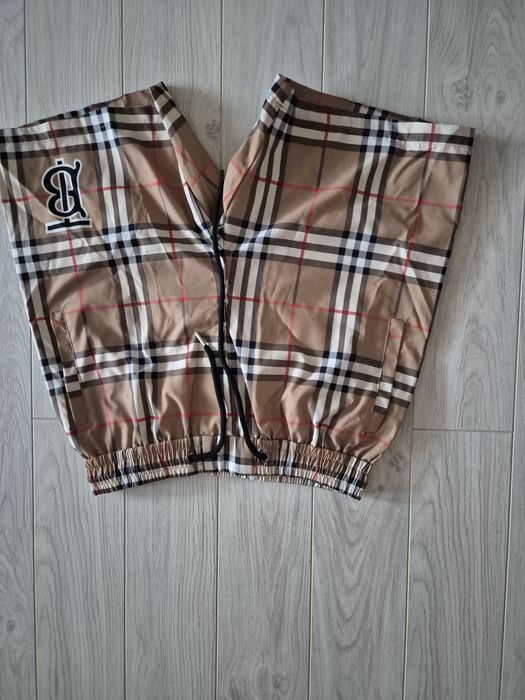 Burberry shorts pantaloni NOI