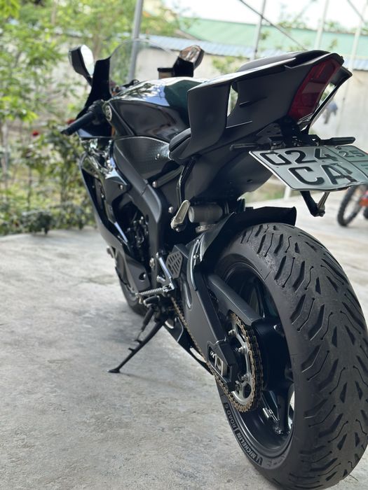 YAMAHA yzf r6  оригинал