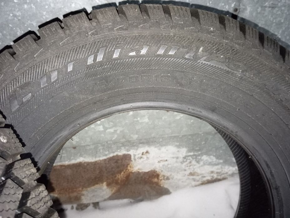 Продам новые зимние шины