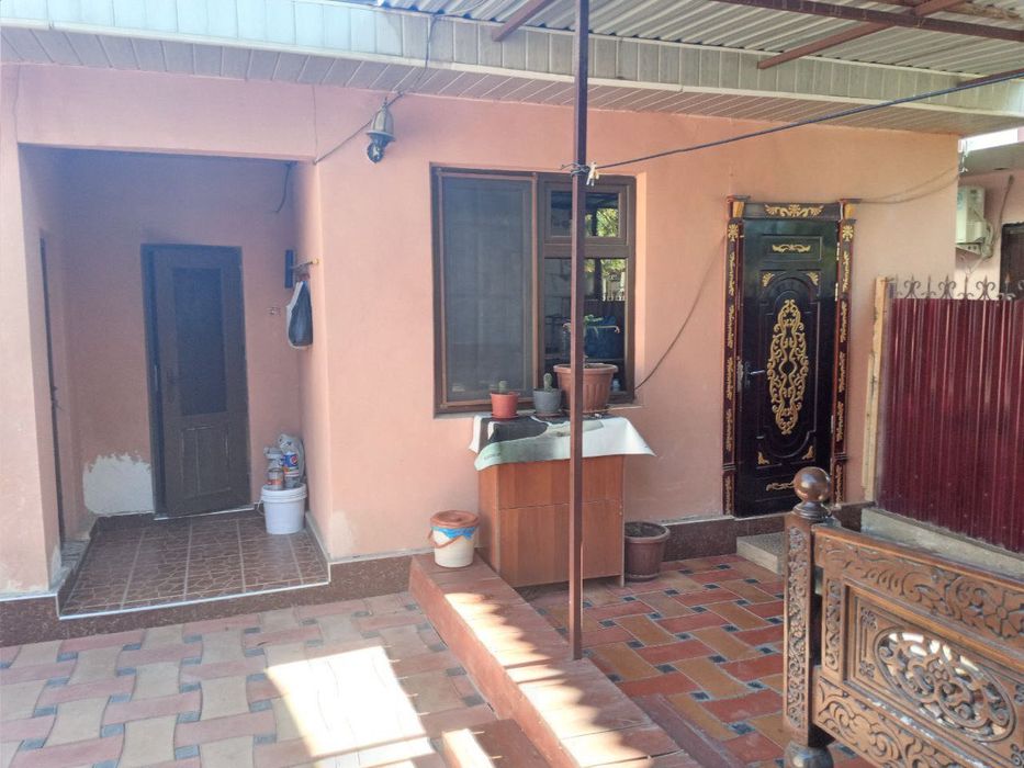 Ховли сотилади срочно продается дом