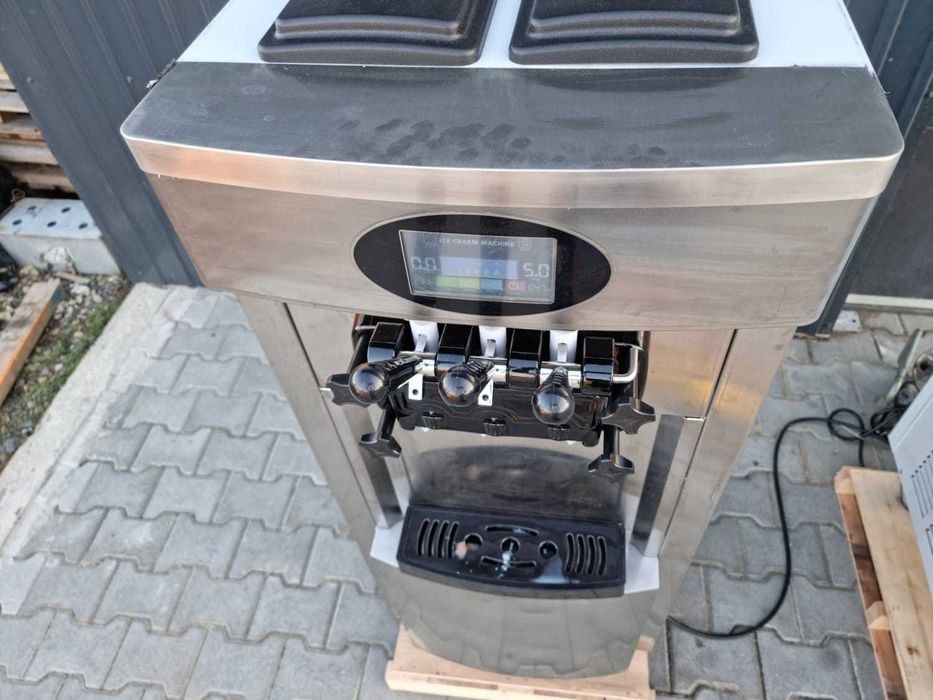 Masina de inghetata NOUA ,cu factura si garantie ,complet din inox