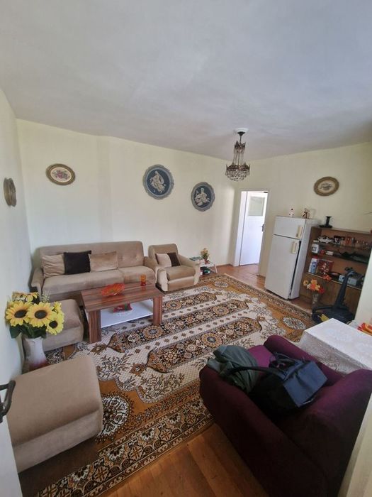 Двуетажна къща в кв. Княжево! До Витоша!