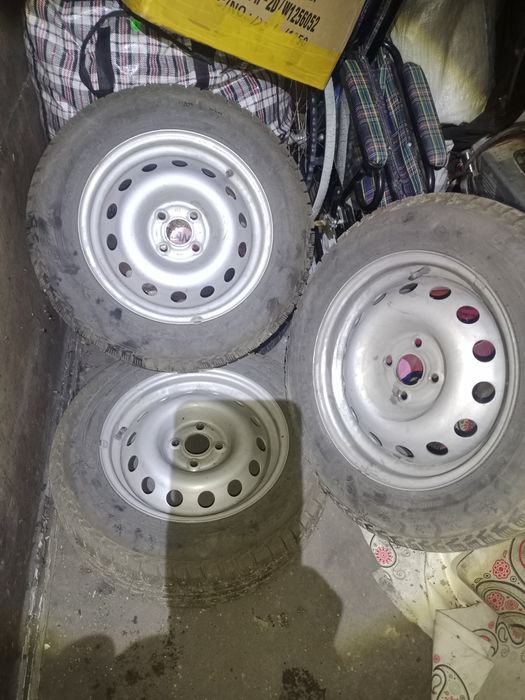 Продам диски с шинами в сборе