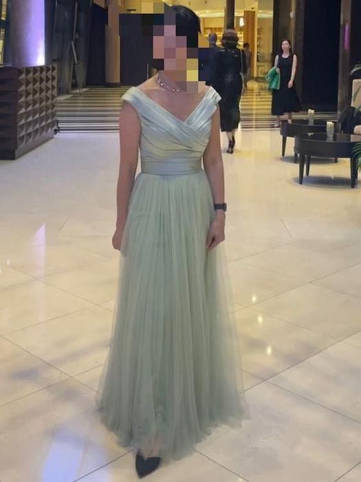 Продам вечерние платья