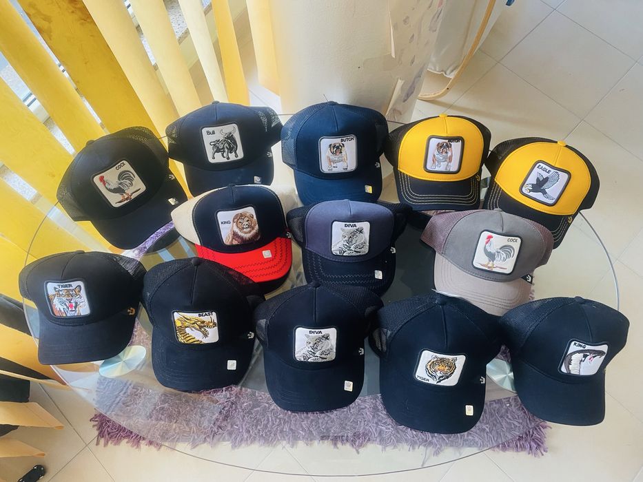 Различни модели шапка с козирка Goorin Bros