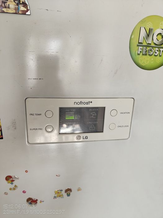 Холодильник рабочий, не новый.