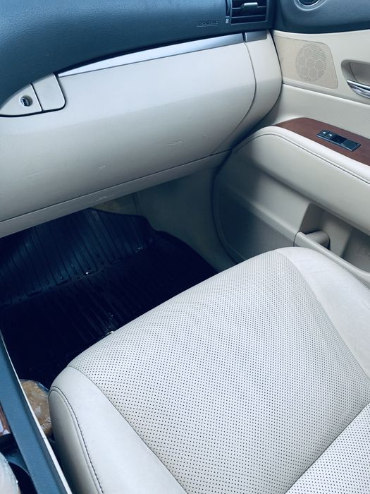 Продавам Lexus RX 450 2012