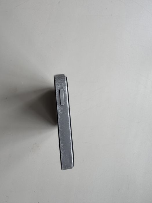 Продам айфон Se original 2018 года