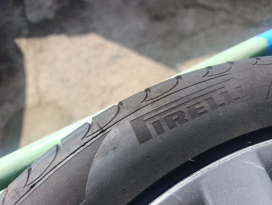 Продавам летни гуми Pirelli 225/45/17