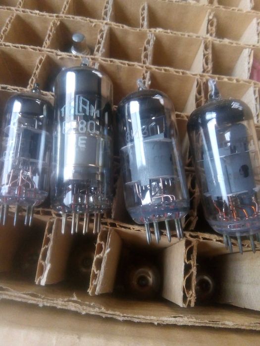 Радио      лампи