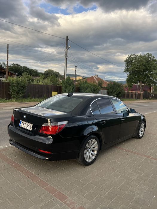 BMW E60 2.0D.  Automat