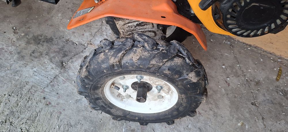 Motosapa DAC 7000K Cu remorca 
Motosapa DAC 7000K este a