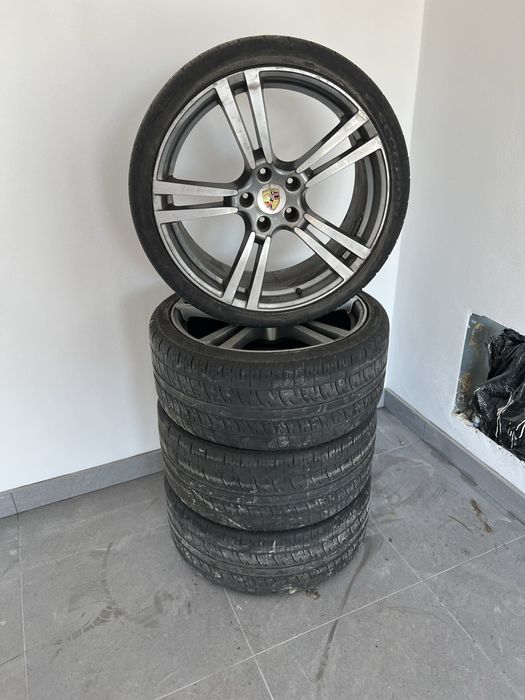 Jante originale porsche R 22 si cauciucuri Pirelli