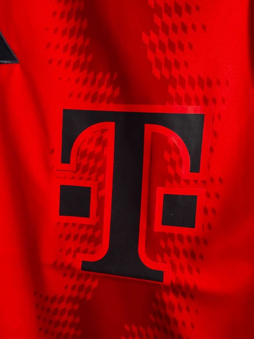 New! Байерн 24/25 Домакински Тениски