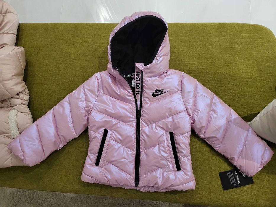 Зимно яке Nike, Michael Kors за 3г.