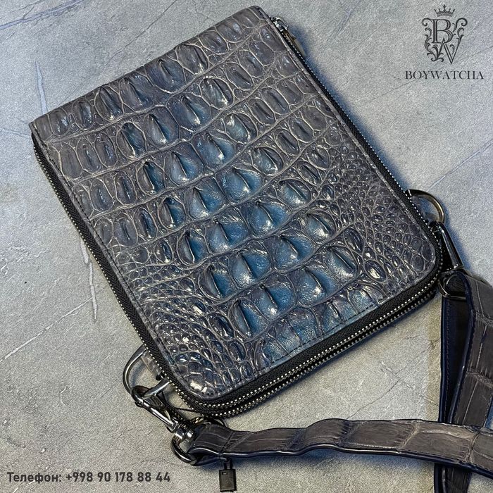 Барсетки из натуральной кожи крокодила