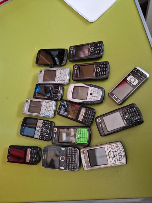 Telefon Nokia cu incarcator original