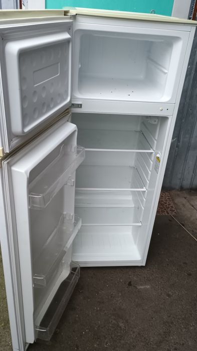 Frigider cu 2 uși Candy.Asigur Transport