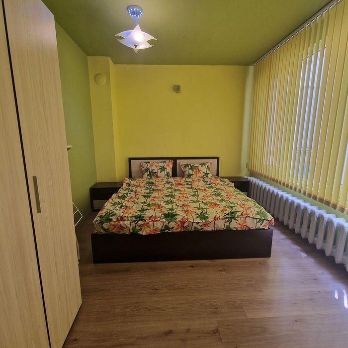 Дава се под наем Четиристаен апартамент в София, Малинова долина - 140 кв.м за 900 € - Снимка #5