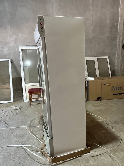 Финальная распродажа! Витринный холодильник Dukers 300л по супер цене!