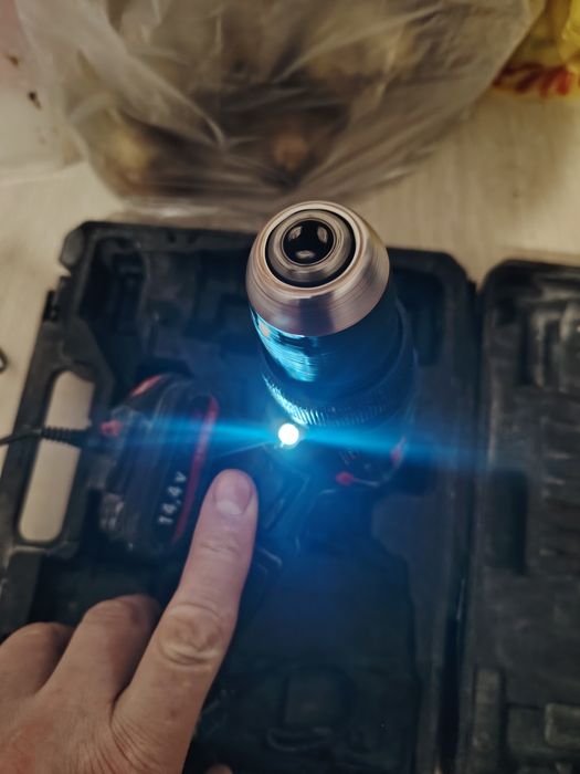 Продам Шуруповерт VIMAX