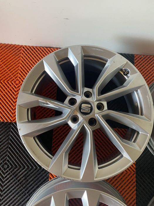 Jante originale Skoda Karoq,VW tiguan,Seat pe 18