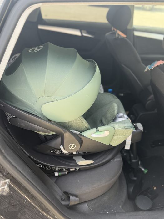 Детско столче  за кола Cybex и адаптери за количка