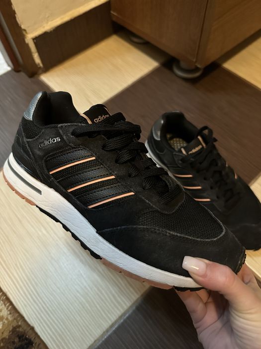 Adidasi alergat Adidas 36.5