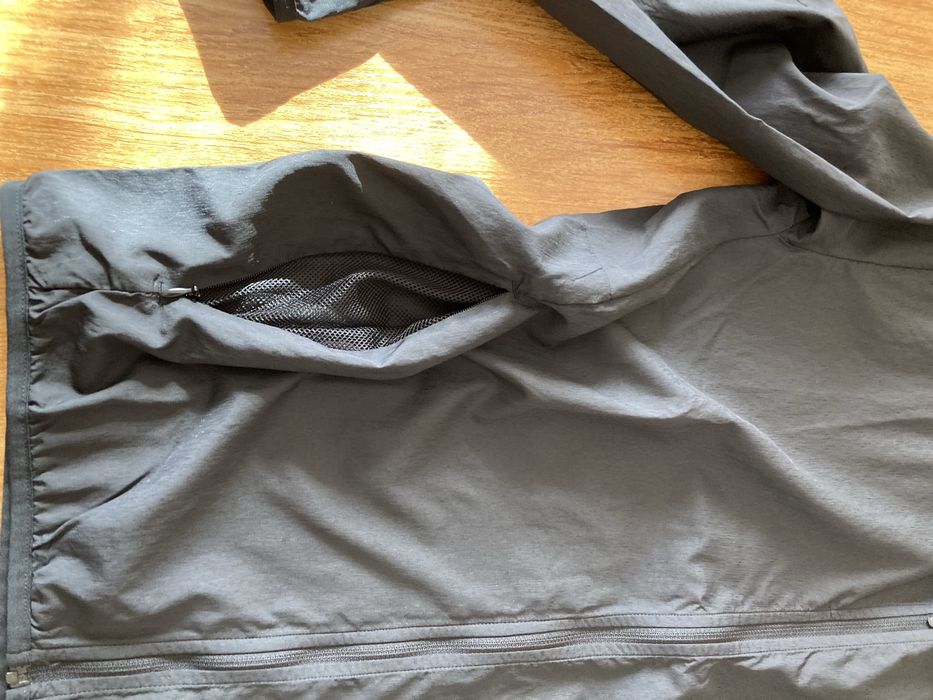 Мъжка оригинална ветровка Adidas